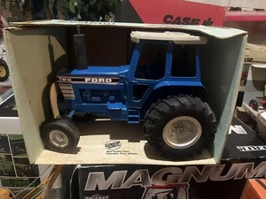 Original Ford TW-5 Tractor 1:12 Black Stripe w WIDE Tires ERTLToy Diecast Metal - Picture 1 of 11