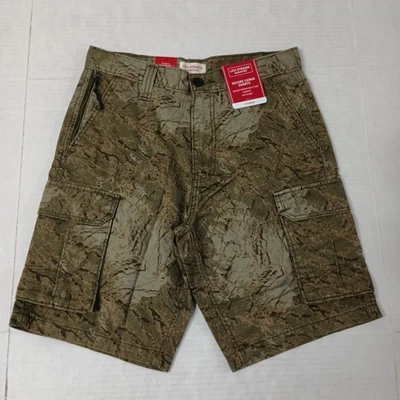 Levi Strauss Secure Cargo Shorts Men's Size 30 Green Camo 10" Inseam Relaxed Fit - Image 1 of 4
