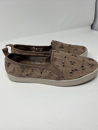 Piastrelle floreali ricamate KoolaBurra di Ugg Ortholite Amiah taglia 9 marroni