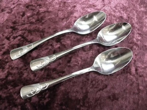 SERIF 3 Teaspoons Oneida Stainless Frosted Accent 115 China FINE - Picture 1 of 4