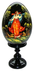 Oeuf Collection en bois peint Beauté russe avec un châle/ cadeau original Pâques - Imagen 1 de 2
