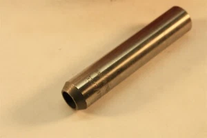 Valve Guide Intake & Exhaust for AUSTIN A40 AH Sprite 9C 948cc James UK NOS EACH - Picture 1 of 3