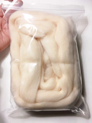 HR097-100 MOREZMORE PINK FLESH 100g Merino Wool Roving for Needle Felting - Image 1 of 4