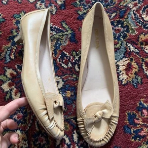 Prada Pumps Womens 40 10 Designer Bow Kitten Heel round Nude Beige Leather Italy - Picture 1 of 9