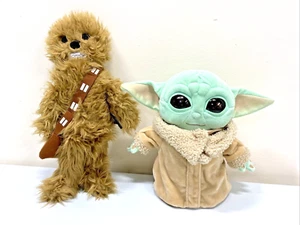 Peluche Star Wars Mandalorian 8" para bebé Yoda y parques Disney Star Wars 12' Chewbacca - Imagen 1 de 12