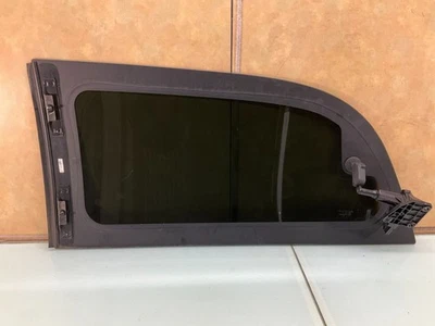 08-19 Chrysler Town & Country Cuarto de puerta de pasajero trasero derecho vidrio con motor Foto 1 de 4