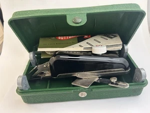 Vintage Singer Buttonholer 160506 With Original Case and 5 Templates Made In USA - Picture 1 of 9