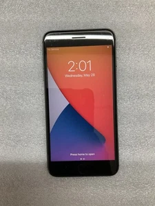 FOR PARTS - iPHONE 8 PLUS - 64GB - SPACE GRAY - “Read Issue” - Photo 1 sur 6