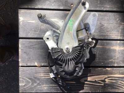 Puerta trasera puerta levadiza motor 3036326 3036544 2017 Subaru Outback 2015-2019 Foto 1 de 3