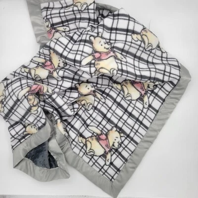 Handmade Pooh Head Toss fleece blanket with Satin binding and Minky dot  40 x 48 - Image 1 of 4