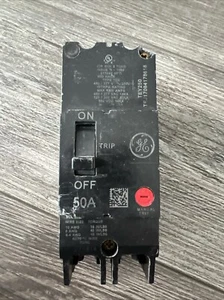 Disyuntor atornillable GE TEY250 50A 480/277V 2P 1PH tipo TEY 50 AMP 2 polos - Imagen 1 de 5