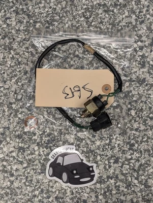 Interruptor de lâmpada de backup luz reversa Mazda M507-17-640 fabricante de equipamento original 99-05 Miata M/T - Imagem 1 de 3