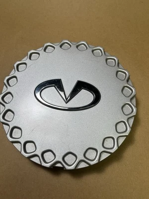 Tapacubos Infiniti J30 1994-1997 15” aleación plateada tapacubos 40315-11Y10 Foto 1 de 4