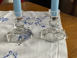 2 Kerzenleuchter, Glas Kristall geschliffen, vermutlich Bleikristall 8,5 cm hoch - Bild 1 von 3