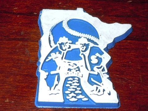 MINNESOTA TWINS Vintage Old MLB RUBBER Baseball FRIDGE MAGNET Standings Board Cover