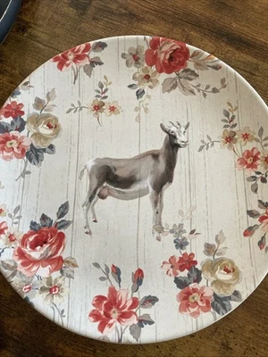 Juego de dos platos de comedor de cerámica para cabra y cerdo de granja Foto 1 de 4