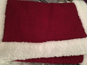 Threshold Table Runner Red Weave White Sherpa Trim Holiday Winter Nwot - Picture 1 of 1