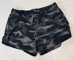 Athleta Girl All Play 3" Short Girl's Sz XXL 16 Athletic Black Camo Zip Pockets - Picture 1 of 9
