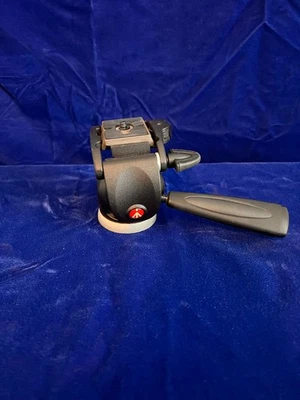 Cabezal panorámico/inclinable Manfrotto 391RC2 excelente estado con placa de liberación Manfrotto PL200 Foto 1 de 3