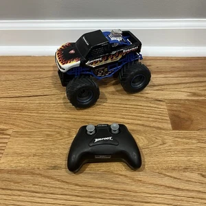 New Bright 1:24 RC REMOTE CONTROL Monster Truck Team Bigfoot - Picture 1 of 5