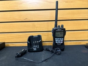 Cobra Marine HH600 DSC GPS W/ Base Tested/ Working - Zdjęcie 1 z 6