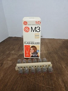 New in Original Box VINTAGE GE M3 Flashbulbs 2 Boxes of 12 USA - Bild 1 von 7