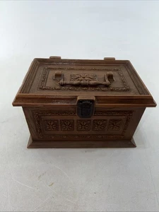 Vtg Max Klein Inc SC-1280 Plastic Sewing Keepsake Box Chest Faux Wood W/Contents - Picture 1 of 20
