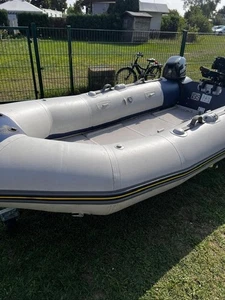Schlauchboot mit motor gebraucht - Bild 1 von 4
