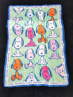 Codello Peanuts Snoopy Halstuch NEU Schultertuch 100 x 180 cm Schal Stola Scarf - Bild 1 von 4