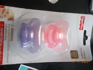 2 neue Fisher Price Schnuller, beschädigtes Paket - Bild 1 von 3
