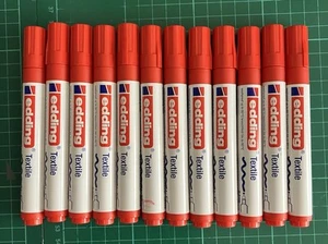 12 x Edding 4500 Red 002 Fabric Textile Clothing Draw Markers 2-3mm Material - Picture 1 of 1