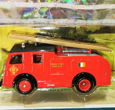 New Shamrock Heritage Collection Dublin Dennis F8 Irish Fire Engine Service  - Image 1 of 4