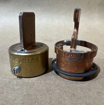 FS166 Ferraz Shawmut Fuse Reducer - Image 1 of 3