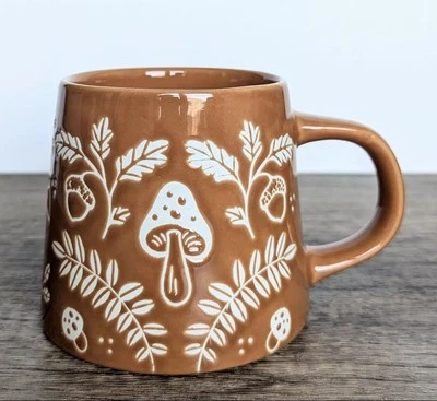 *NEW* Large 24 oz. Tabletops Unlimited Taupe Brown Autumn Forest Mushroom Mug