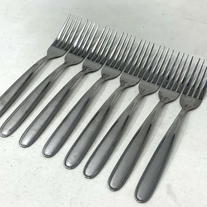 Set of 8 Salad Dinner Forks Peninsula-Castle-Jordan-Laura Collection Stainless - Picture 1 of 12
