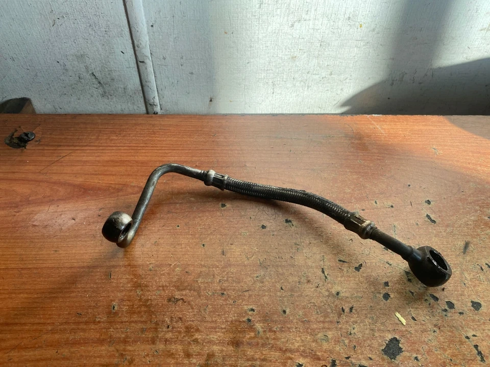 TUBO DE ALIMENTACIÓN DE ACEITE PEUGEOT 407 2008 2.0 HDI Foto 1 de 2