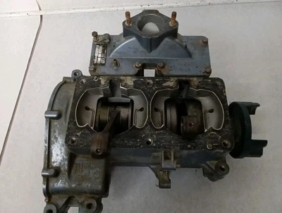 Yamaha 90-96 WaveRunner Superjet 650 Crankshaft Cases Engine Motor Bottom End - Image 1 of 4