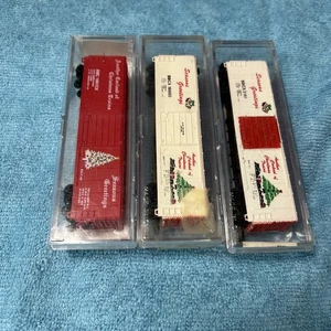 N Scale Bev Bel Christmas Boxcar Set Of 3 - Picture 1 of 11