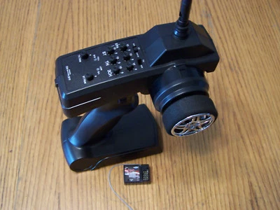 RC4WD Trail Finder 2.4Ghz 3CH XR3 Radio Transmisor Serie XR 4CH Receptor / C2X Foto 1 de 3