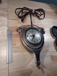 Vintage 1950s Metal Cowboy Spur And Belt Clock Model W Working! - Picture 1 of 7