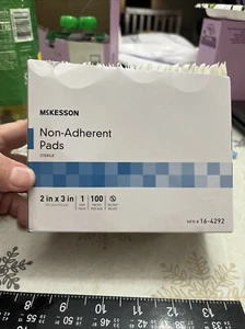 McKesson steriler nicht haftender Verband Rechteck 2 x 3" 16-4292 100 pro Box - Bild 1 von 3