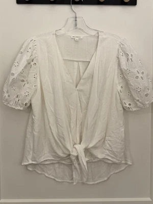 Blusa Blu Pepper Informal Blanca Volantes Bordados Ojales Talla L Resort Vacaciones Foto 1 de 4