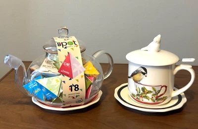 Juego de taza/platillo de té cooperativo creativo y bolsas de té orgánicas SPOT con tetera soplada a mano Foto 1 de 4