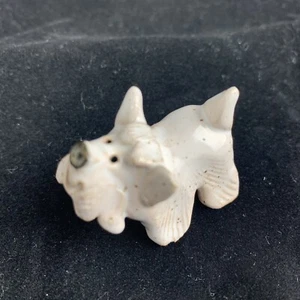 "Figura de casa de muñecas vintage miniatura de cerámica perro de 1,5" - Imagen 1 de 7