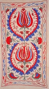 Corredor de mesa Suzani, bordado de diseño de flor de tulipán uzbeko, hecho a mano, seda, rojo - Imagen 1 de 9