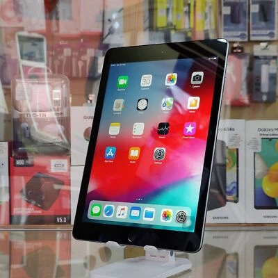 Apple iPad 9.7 (2017) Vodafone Cellular - Grade A in Space Gray |32GB| FREE POST - Image 1 of 2