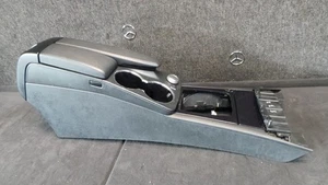 E5-727 * Mercedes W204 C Klasse Armlehne Mittelkonsole A2046800150 - Bild 1 von 13