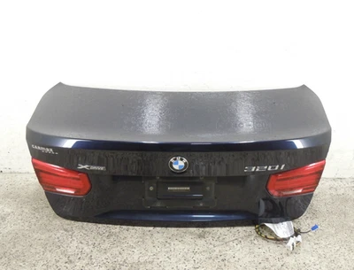 BMW 320i 2012-2017 sedán tapa de maletero con luces y cámara de visión trasera OEM A89 Foto 1 de 4