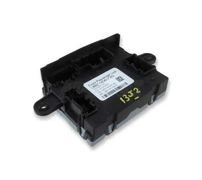 Discovery 5 MK5 L462 (15-22) Frente Pasajero Bajo Puerta Módulo L8B2-14D617-AG - Image 1 of 4