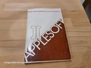 APPLESOFT Apple II Programming Quick Reference Guide Rare Retro Collectable - Picture 1 of 5